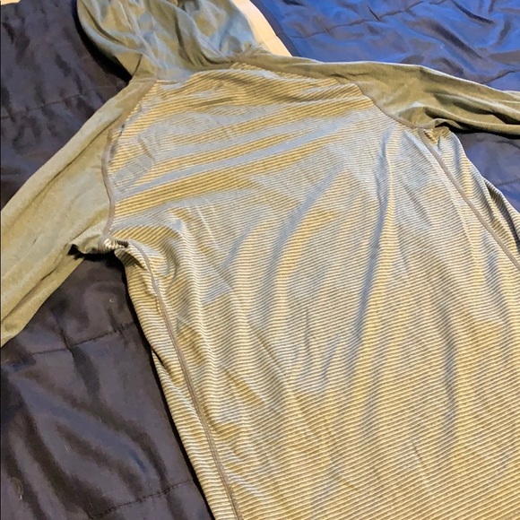 Men’s Lightweight nike running sweatshirt - Picture 4 of 4